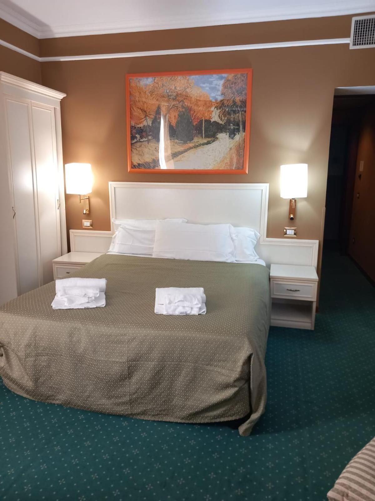 Cervara Park Hotel Рим Экстерьер фото