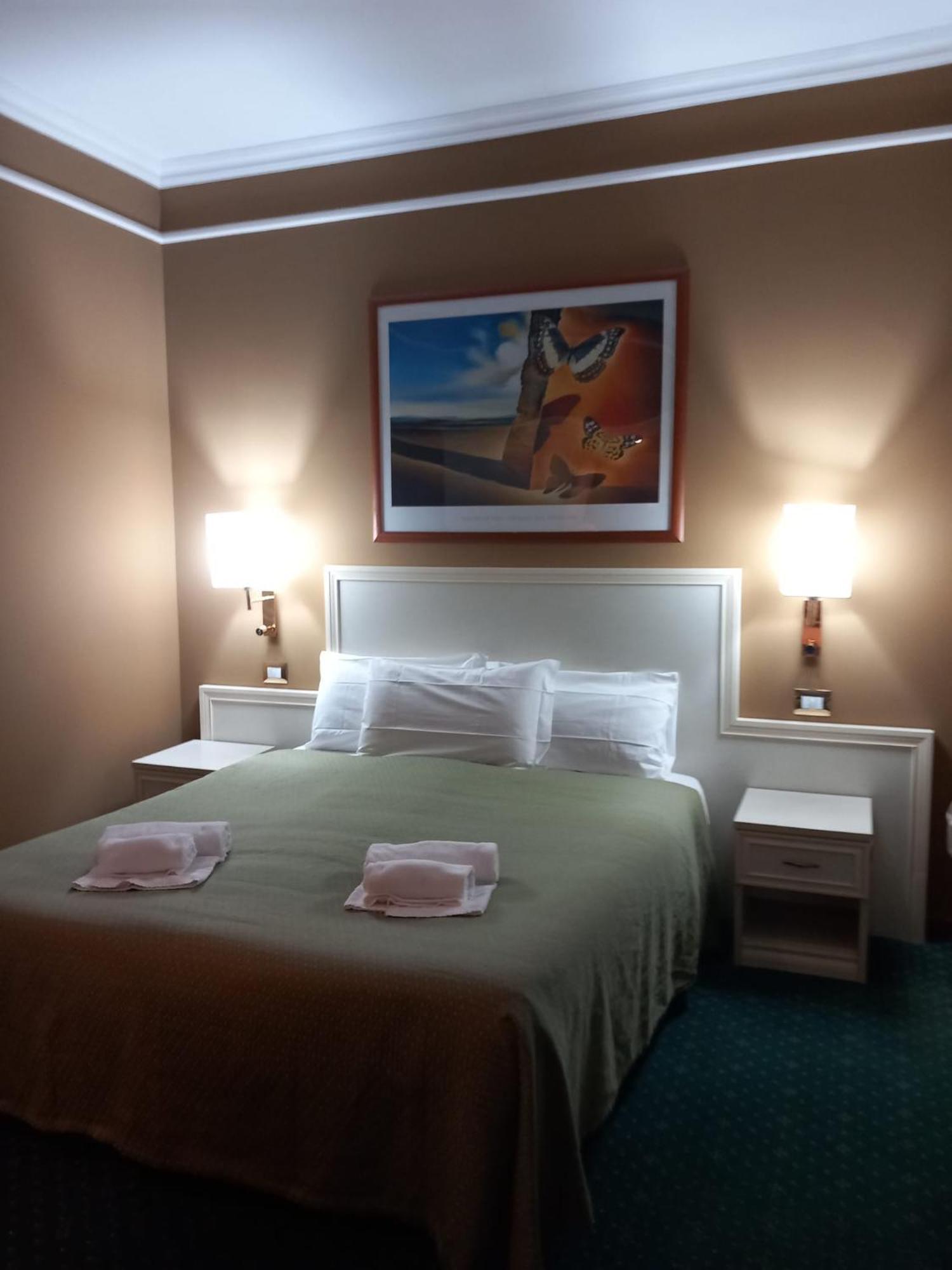Cervara Park Hotel Рим Экстерьер фото