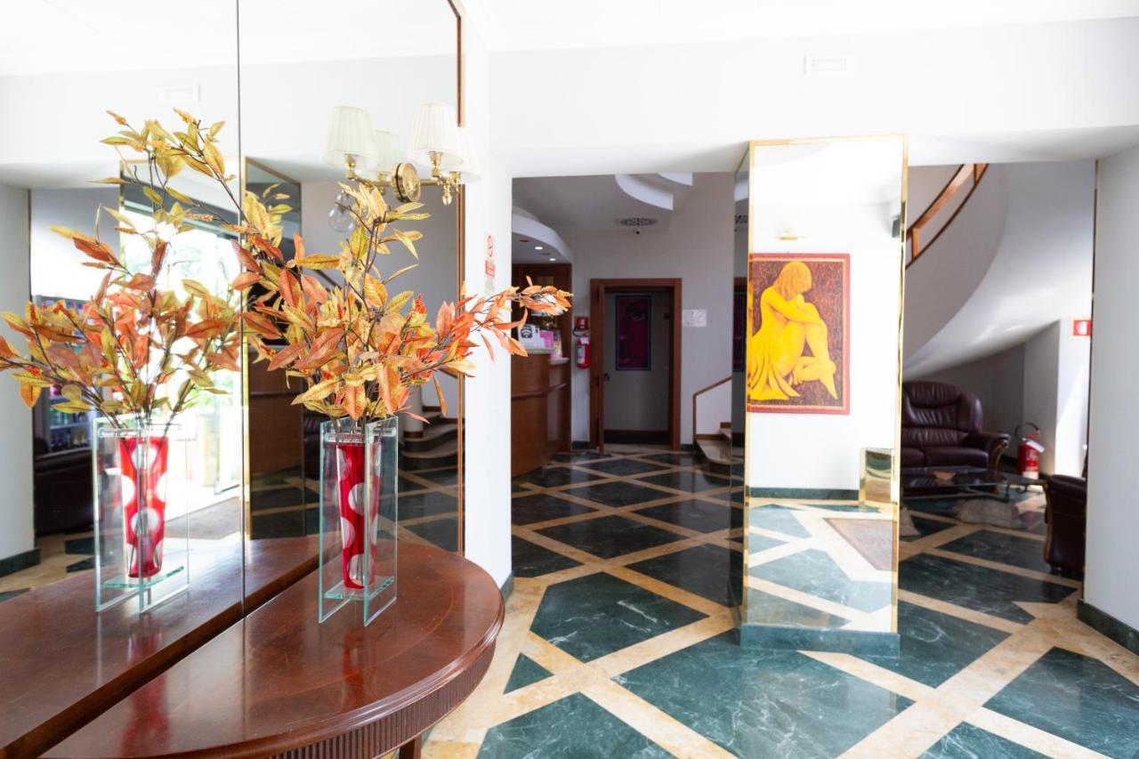 Cervara Park Hotel Рим Экстерьер фото