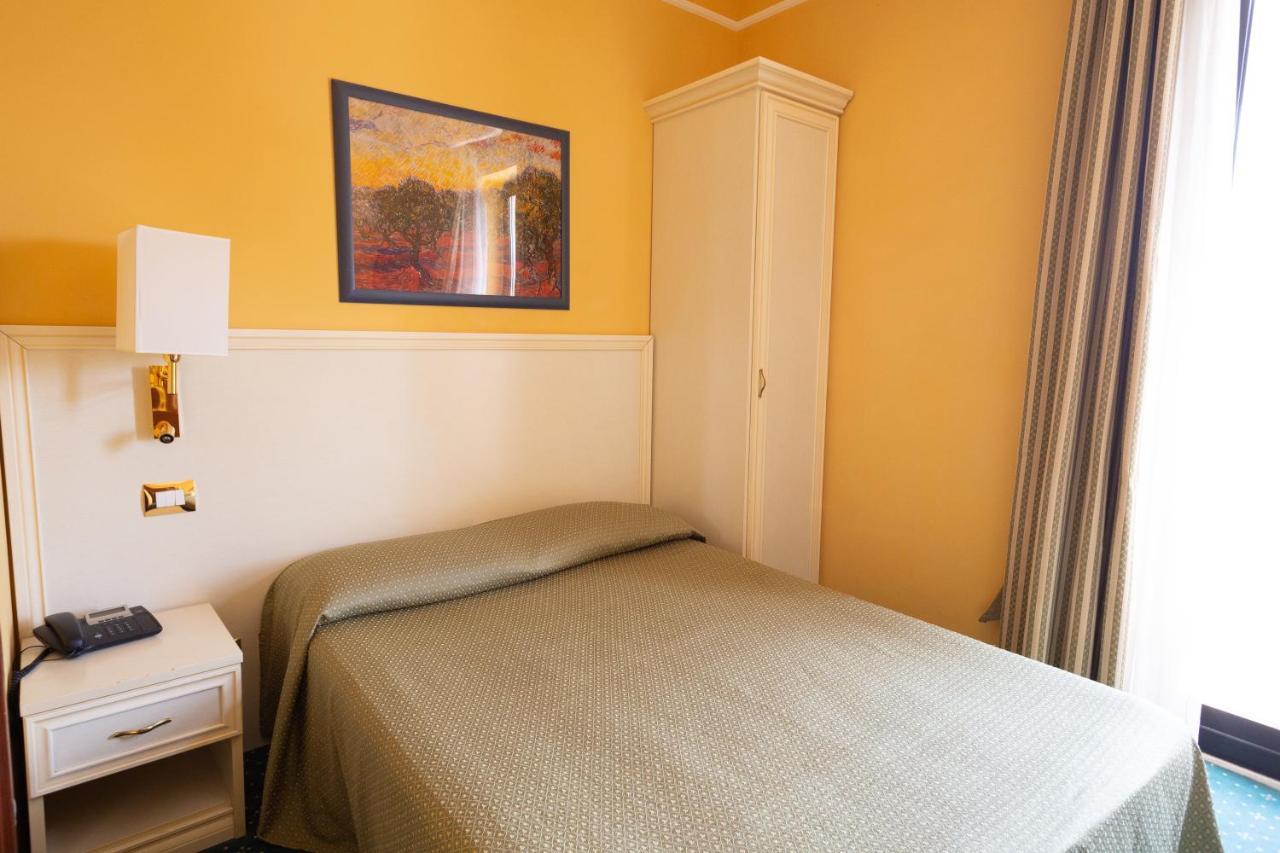 Cervara Park Hotel Рим Экстерьер фото